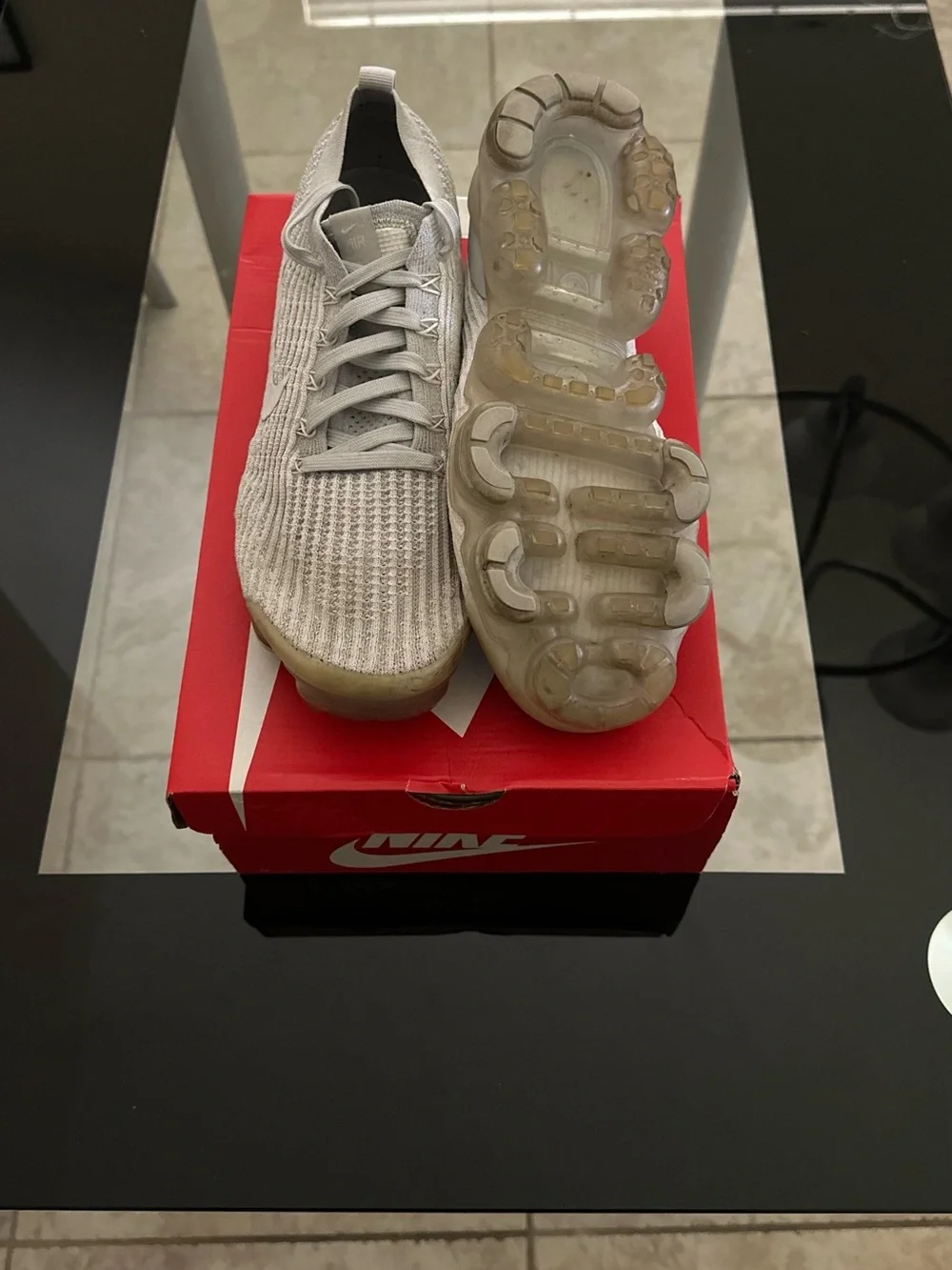 Nike Men’s VaporMax Flyknit Sneakers - Light Gray